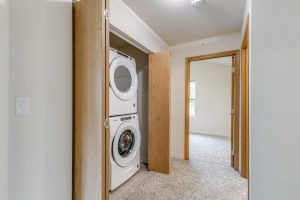senior apartments in pleasant prairie, senior apartment washer and dryer